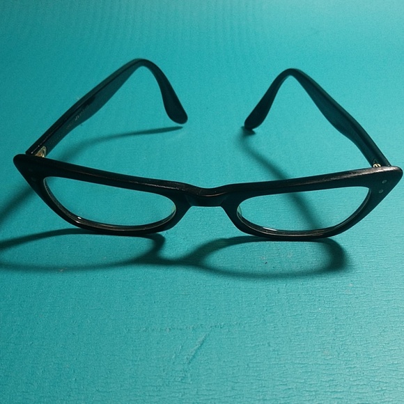 Vintage Cat Eye Bausch and Lomb Black Frames - Picture 7 of 7